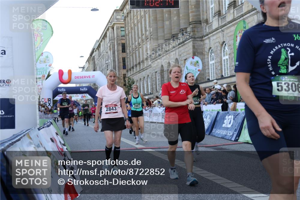 07.09.2025 - BARMER Alsterlauf Strokosch-Dieckow http://msf.ph/oto/8722852 07.09.2025 10:02:12 Ziel 2405, 2624, 2843, 2863, 2917, 3171, 3270, 3360, 3738, 3824, 3910, 4258, 5012, 5013, 5170, 5306, 5508, 5514, 5639, 5849, 8047, 8208 meine-sportfotos.de
