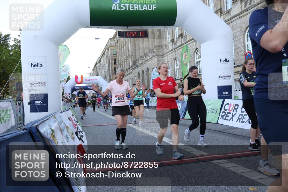 07.09.2025 - BARMER Alsterlauf Strokosch-Dieckow http://msf.ph/oto/8722855 07.09.2025 10:02:14 Ziel 2405, 2624, 2843, 2863, 2917, 3171, 3270, 3360, 3738, 3824, 3910, 4107, 4258, 5012, 5013, 5170, 5279, 5306, 5508, 5514, 5639, 6182, 6220, 6325, 8047 meine-sportfotos.de