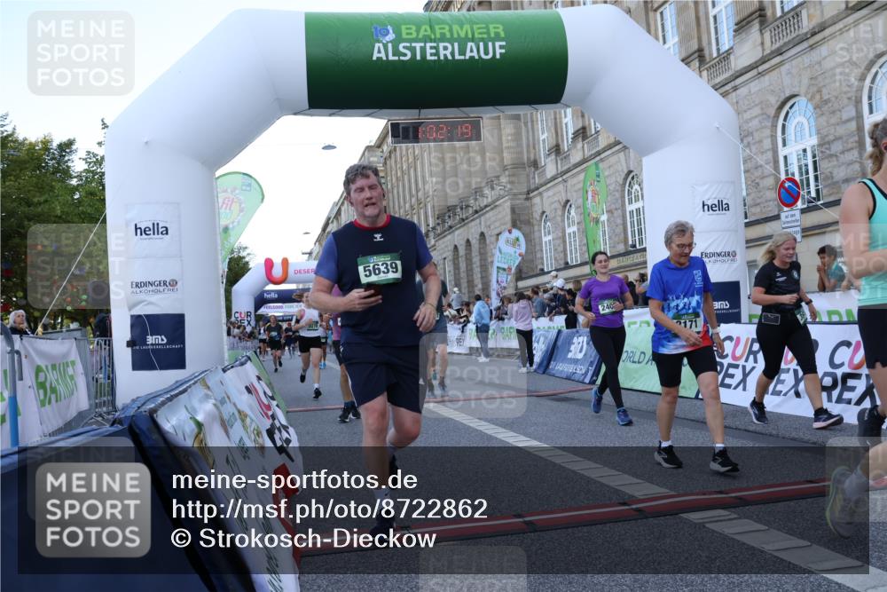 07.09.2025 - BARMER Alsterlauf Strokosch-Dieckow http://msf.ph/oto/8722862 07.09.2025 10:02:17 Ziel 2405, 2749, 2863, 3171, 3270, 3360, 3738, 3910, 4107, 4258, 4837, 4847, 4991, 4999, 5279, 5508, 5514, 5639, 6182, 6192, 6220, 6325, 8047 meine-sportfotos.de