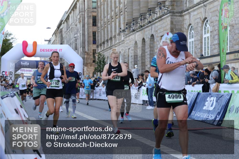 07.09.2025 - BARMER Alsterlauf Strokosch-Dieckow http://msf.ph/oto/8722879 07.09.2025 10:02:24 Ziel 2749, 2774, 3270, 3282, 3659, 3738, 4107, 4361, 4399, 4707, 4708, 4837, 4847, 4991, 4999, 5056, 5279, 5611, 5852, 6182, 6192, 6220, 6325, 8035, 8441 meine-sportfotos.de