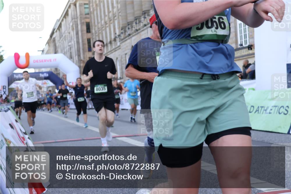 07.09.2025 - BARMER Alsterlauf Strokosch-Dieckow http://msf.ph/oto/8722887 07.09.2025 10:02:28 Ziel 2522, 2675, 2774, 3282, 3524, 3659, 3762, 4361, 4399, 4707, 4708, 4847, 4991, 4999, 5056, 5093, 5181, 5611, 5852, 6192, 8035, 8261, 8441 meine-sportfotos.de