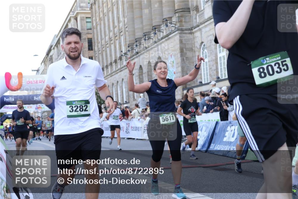 07.09.2025 - BARMER Alsterlauf Strokosch-Dieckow http://msf.ph/oto/8722895 07.09.2025 10:02:30 Ziel 2522, 2675, 2774, 3282, 3498, 3524, 3659, 3762, 4361, 4399, 4707, 4708, 5056, 5093, 5181, 5312, 5611, 5774, 5852, 6058, 8035, 8215, 8261, 8441 meine-sportfotos.de