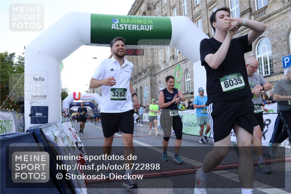 07.09.2025 - BARMER Alsterlauf Strokosch-Dieckow http://msf.ph/oto/8722898 07.09.2025 10:02:31 Ziel 2522, 2667, 2675, 3282, 3375, 3498, 3524, 3659, 3762, 4361, 4399, 4707, 4708, 5056, 5093, 5181, 5312, 5611, 5774, 5852, 6058, 8035, 8215, 8261, 8294 meine-sportfotos.de