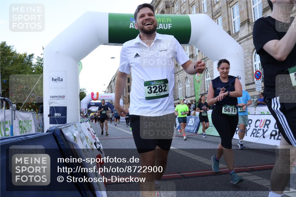 07.09.2025 - BARMER Alsterlauf Strokosch-Dieckow http://msf.ph/oto/8722900 07.09.2025 10:02:31 Ziel 2522, 2667, 2675, 3282, 3375, 3498, 3524, 3659, 3762, 4361, 4399, 4707, 4708, 5056, 5093, 5181, 5312, 5611, 5774, 5852, 6058, 8035, 8215, 8261, 8294 meine-sportfotos.de