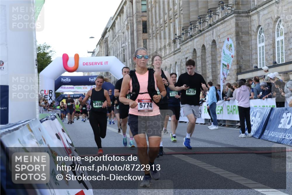 07.09.2025 - BARMER Alsterlauf Strokosch-Dieckow http://msf.ph/oto/8722913 07.09.2025 10:02:36 Ziel 2217, 2347, 2522, 2667, 2675, 2766, 2952, 3375, 3431, 3498, 3524, 3762, 3826, 4708, 4861, 5093, 5181, 5312, 5512, 5774, 5857, 5891, 6058, 6091, 8215, 8261, 8294 meine-sportfotos.de