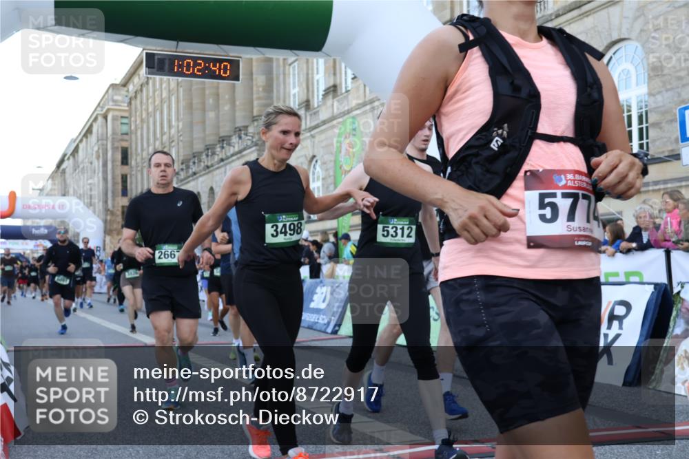 07.09.2025 - BARMER Alsterlauf Strokosch-Dieckow http://msf.ph/oto/8722917 07.09.2025 10:02:38 Ziel 2217, 2346, 2347, 2522, 2667, 2675, 2766, 2952, 3375, 3431, 3498, 3524, 3762, 3826, 4027, 4170, 4232, 4861, 5312, 5512, 5774, 5857, 5891, 6058, 6091, 6155, 8215, 8261, 8294 meine-sportfotos.de