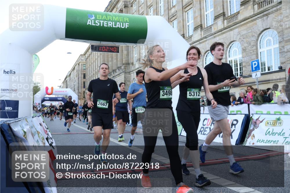 07.09.2025 - BARMER Alsterlauf Strokosch-Dieckow http://msf.ph/oto/8722918 07.09.2025 10:02:39 Ziel 2217, 2346, 2347, 2667, 2675, 2766, 2952, 3375, 3431, 3498, 3524, 3762, 3826, 4027, 4170, 4232, 4266, 4861, 5312, 5512, 5774, 5857, 5891, 6058, 6091, 6155, 8215, 8261, 8294 meine-sportfotos.de