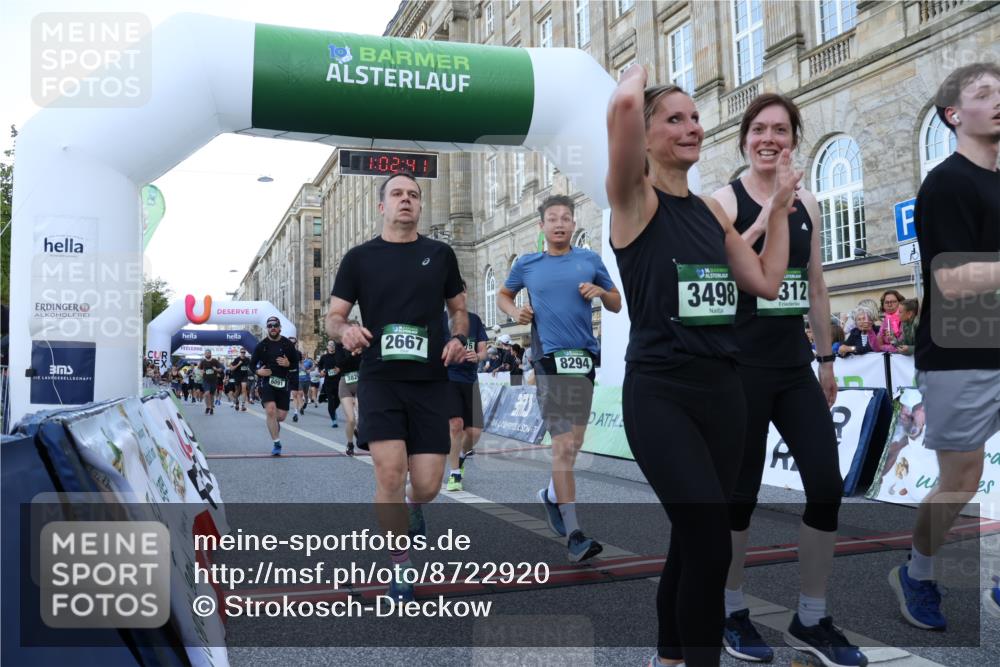 07.09.2025 - BARMER Alsterlauf Strokosch-Dieckow http://msf.ph/oto/8722920 07.09.2025 10:02:39 Ziel 2217, 2346, 2347, 2667, 2675, 2766, 2952, 3375, 3431, 3498, 3524, 3762, 3826, 4027, 4170, 4232, 4266, 4861, 5312, 5512, 5774, 5857, 5891, 6058, 6091, 6155, 8215, 8261, 8294 meine-sportfotos.de