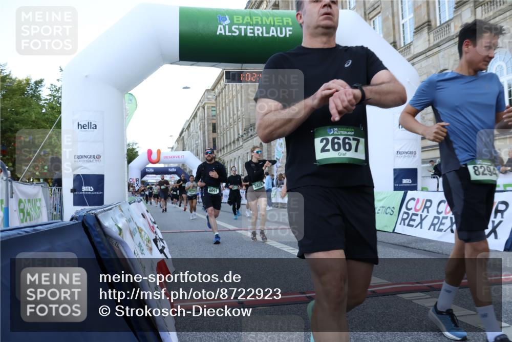 07.09.2025 - BARMER Alsterlauf Strokosch-Dieckow http://msf.ph/oto/8722923 07.09.2025 10:02:40 Ziel 2217, 2274, 2346, 2347, 2667, 2726, 2766, 2952, 3226, 3375, 3431, 3498, 3747, 3762, 3826, 3937, 4027, 4170, 4232, 4266, 4557, 4861, 5312, 5512, 5774, 5857, 5891, 6058, 6091, 6155, 8215, 8261, 8294 meine-sportfotos.de