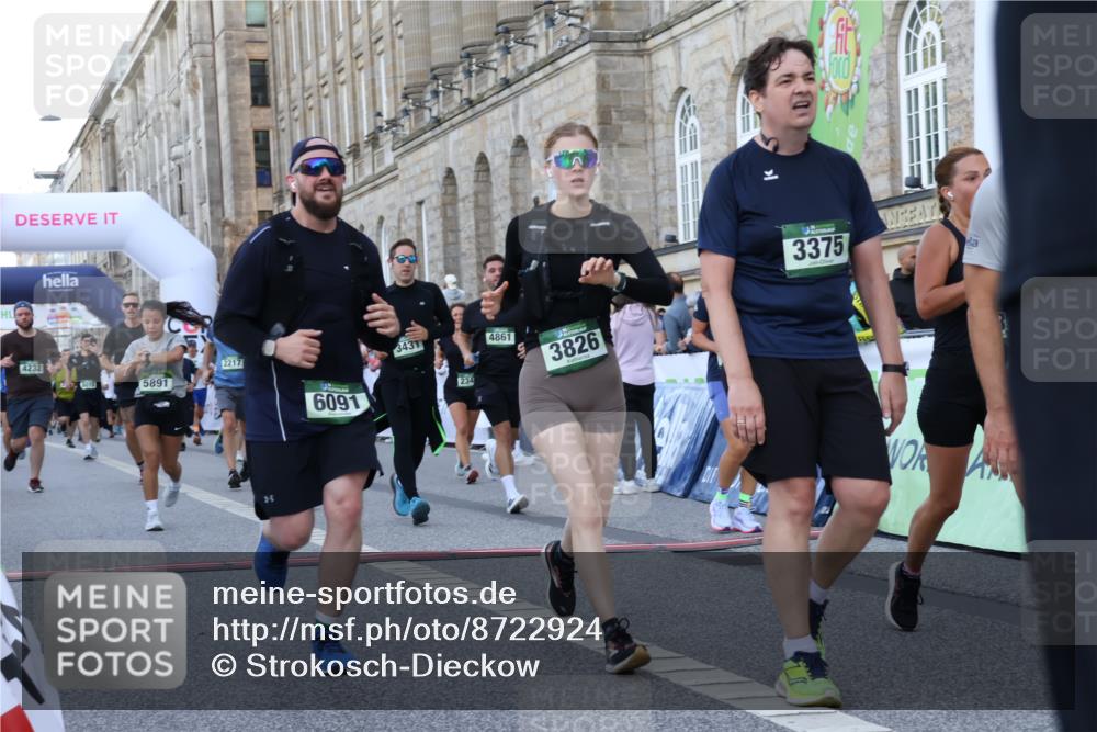 07.09.2025 - BARMER Alsterlauf Strokosch-Dieckow http://msf.ph/oto/8722924 07.09.2025 10:02:40 Ziel 2217, 2274, 2346, 2347, 2667, 2726, 2766, 2952, 3226, 3375, 3431, 3498, 3747, 3762, 3826, 3937, 4027, 4170, 4232, 4266, 4557, 4861, 5312, 5512, 5774, 5857, 5891, 6058, 6091, 6155, 8215, 8261, 8294 meine-sportfotos.de
