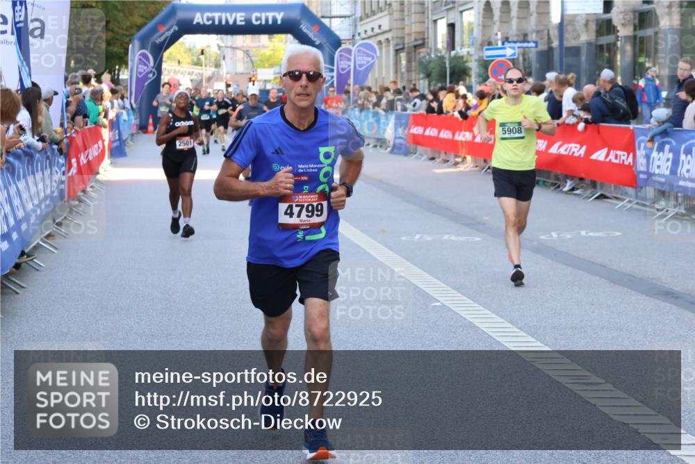 07.09.2025 - BARMER Alsterlauf Strokosch-Dieckow http://msf.ph/oto/8722925 07.09.2025 09:53:11 Ziel 2028, 2032, 2229, 2365, 2369, 2390, 2421, 2454, 3421, 3589, 3705, 4339, 4578, 4625, 4834, 5218, 5253, 5553, 5603, 5686, 5694, 5742, 6010, 6333, 8268 meine-sportfotos.de
