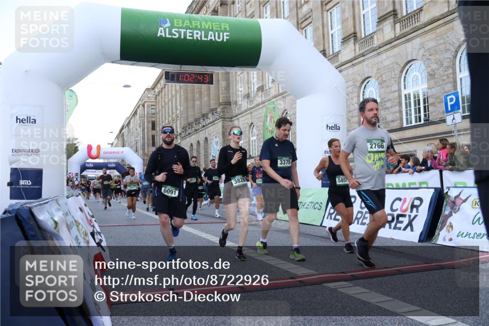 07.09.2025 - BARMER Alsterlauf Strokosch-Dieckow http://msf.ph/oto/8722926 07.09.2025 10:02:41 Ziel 2217, 2274, 2346, 2347, 2667, 2726, 2766, 2902, 2952, 3226, 3375, 3431, 3498, 3747, 3826, 3937, 4027, 4170, 4232, 4266, 4557, 4861, 5312, 5512, 5774, 5857, 5891, 6058, 6091, 6155, 8010, 8215, 8294, 8429 meine-sportfotos.de