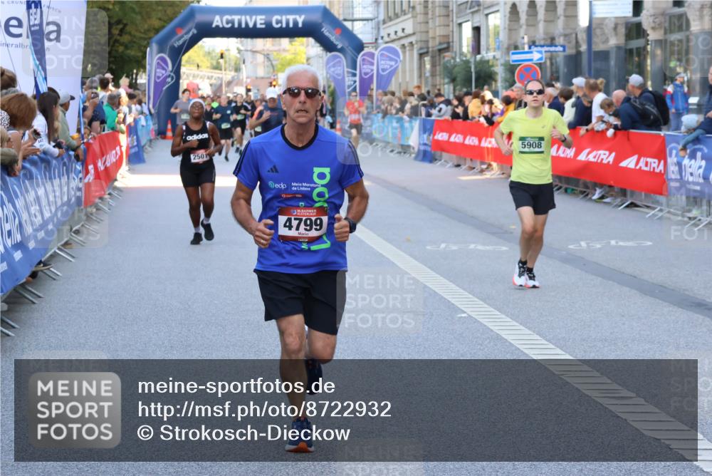 07.09.2025 - BARMER Alsterlauf Strokosch-Dieckow http://msf.ph/oto/8722932 07.09.2025 09:53:11 Ziel 2028, 2032, 2229, 2365, 2369, 2390, 2421, 2454, 3421, 3589, 3705, 4339, 4578, 4625, 4834, 5218, 5253, 5553, 5603, 5686, 5694, 5742, 6010, 6333, 8268 meine-sportfotos.de