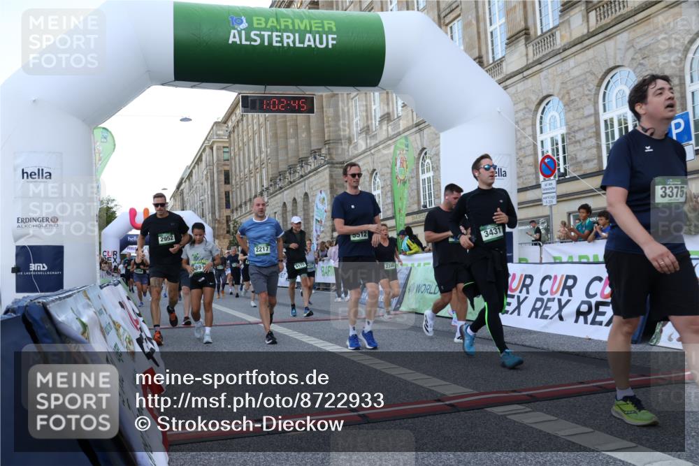 07.09.2025 - BARMER Alsterlauf Strokosch-Dieckow http://msf.ph/oto/8722933 07.09.2025 10:02:43 Ziel 2217, 2273, 2274, 2346, 2347, 2589, 2623, 2667, 2726, 2766, 2885, 2902, 2952, 3226, 3375, 3431, 3747, 3826, 3937, 4027, 4170, 4232, 4266, 4557, 4823, 4861, 5512, 5556, 5857, 5859, 5891, 6091, 6155, 8010, 8294, 8429 meine-sportfotos.de