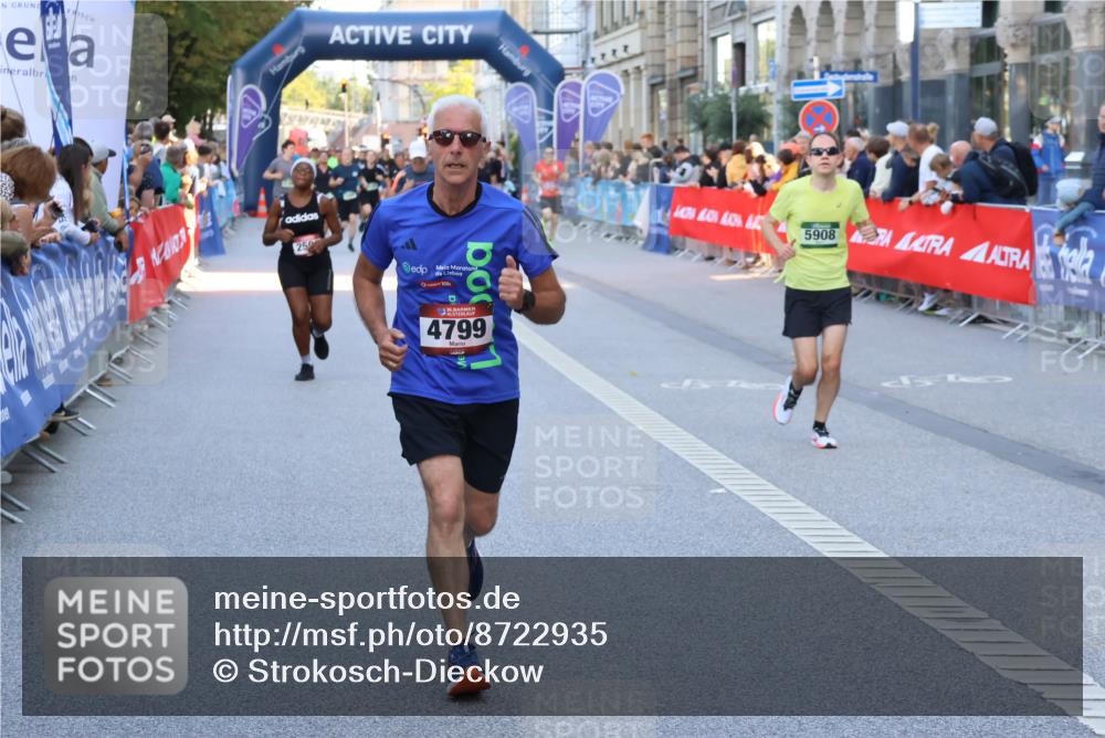 07.09.2025 - BARMER Alsterlauf Strokosch-Dieckow http://msf.ph/oto/8722935 07.09.2025 09:53:11 Ziel 2028, 2032, 2229, 2365, 2369, 2390, 2421, 2454, 3421, 3589, 3705, 4339, 4578, 4625, 4834, 5218, 5253, 5553, 5603, 5686, 5694, 5742, 6010, 6333, 8268 meine-sportfotos.de