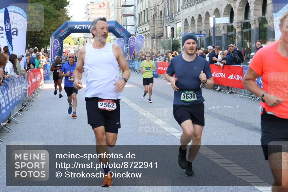 07.09.2025 - BARMER Alsterlauf Strokosch-Dieckow http://msf.ph/oto/8722941 07.09.2025 09:53:09 Ziel 2028, 2032, 2173, 2229, 2365, 2369, 2390, 2454, 3421, 3589, 3705, 4078, 4339, 4578, 4625, 4834, 4889, 5002, 5218, 5553, 5603, 5686, 5694, 5701, 5742, 6010, 6333, 8268 meine-sportfotos.de