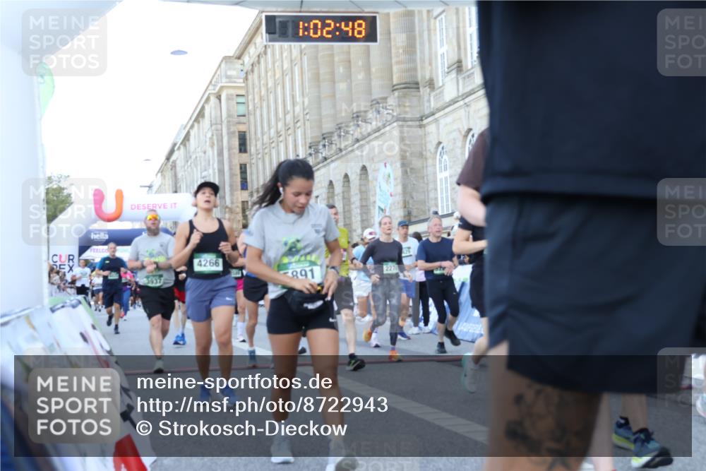 07.09.2025 - BARMER Alsterlauf Strokosch-Dieckow http://msf.ph/oto/8722943 07.09.2025 10:02:46 Ziel 2036, 2217, 2273, 2274, 2346, 2347, 2589, 2595, 2623, 2693, 2726, 2885, 2902, 2952, 3226, 3431, 3747, 3937, 4027, 4163, 4170, 4232, 4266, 4454, 4557, 4823, 4861, 5512, 5540, 5556, 5859, 5891, 6147, 6155, 8010, 8429 meine-sportfotos.de
