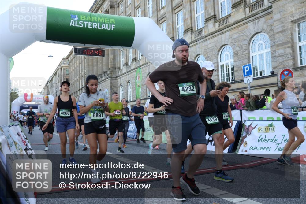 07.09.2025 - BARMER Alsterlauf Strokosch-Dieckow http://msf.ph/oto/8722946 07.09.2025 10:02:47 Ziel 2036, 2217, 2273, 2274, 2346, 2589, 2595, 2623, 2693, 2726, 2811, 2885, 2902, 2952, 3226, 3431, 3747, 3865, 3937, 4027, 4163, 4170, 4232, 4266, 4454, 4557, 4823, 4861, 5259, 5512, 5540, 5556, 5794, 5859, 5891, 6147, 6155, 8010, 8429 meine-sportfotos.de