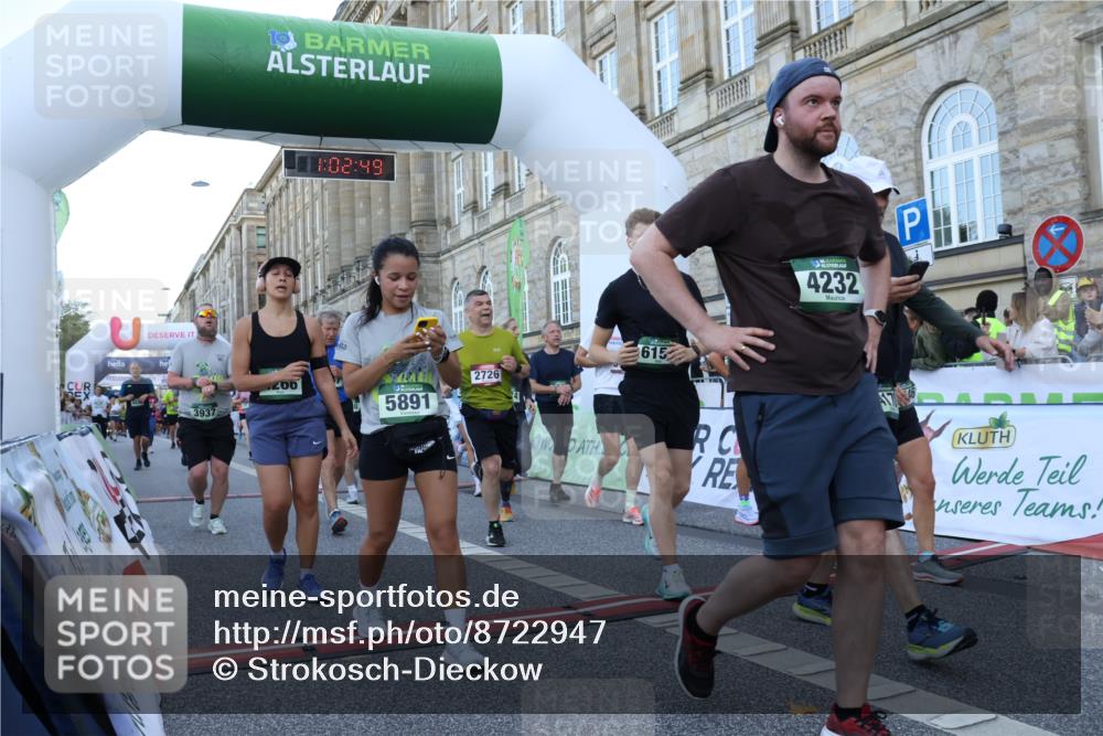 07.09.2025 - BARMER Alsterlauf Strokosch-Dieckow http://msf.ph/oto/8722947 07.09.2025 10:02:47 Ziel 2036, 2217, 2273, 2274, 2346, 2589, 2595, 2623, 2693, 2726, 2811, 2885, 2902, 2952, 3226, 3431, 3747, 3865, 3937, 4027, 4163, 4170, 4232, 4266, 4454, 4557, 4823, 4861, 5259, 5512, 5540, 5556, 5794, 5859, 5891, 6147, 6155, 8010, 8429 meine-sportfotos.de