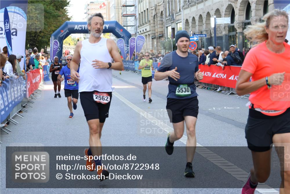 07.09.2025 - BARMER Alsterlauf Strokosch-Dieckow http://msf.ph/oto/8722948 07.09.2025 09:53:09 Ziel 2028, 2032, 2173, 2229, 2365, 2369, 2390, 2454, 3421, 3589, 3705, 4078, 4339, 4578, 4625, 4834, 4889, 5002, 5218, 5553, 5603, 5686, 5694, 5701, 5742, 6010, 6333, 8268 meine-sportfotos.de