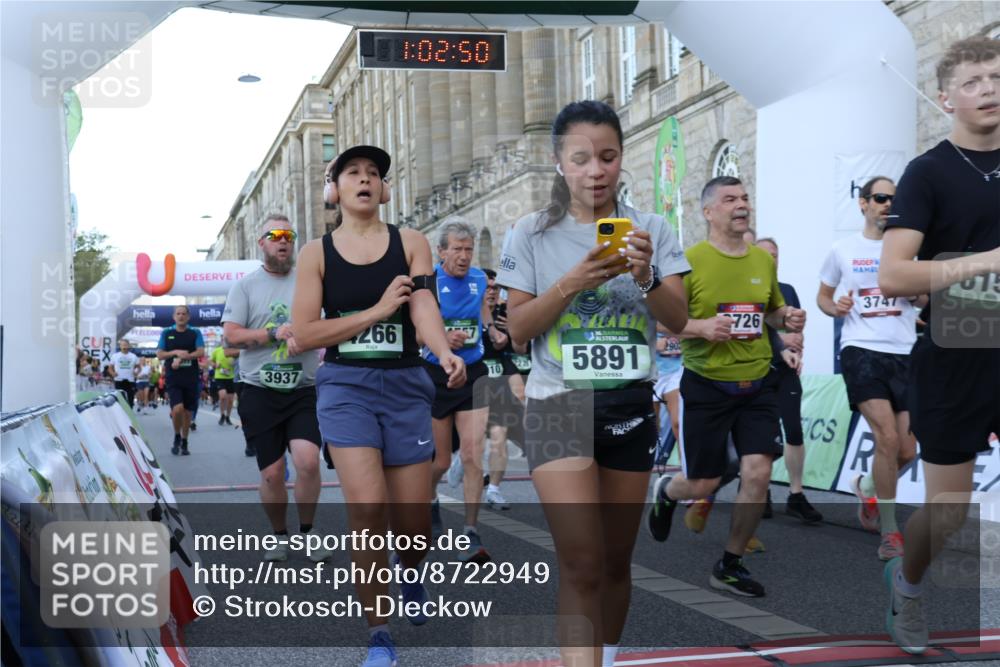07.09.2025 - BARMER Alsterlauf Strokosch-Dieckow http://msf.ph/oto/8722949 07.09.2025 10:02:48 Ziel 2036, 2217, 2273, 2274, 2346, 2589, 2595, 2623, 2693, 2726, 2811, 2885, 2902, 2952, 3226, 3747, 3865, 3937, 3967, 4027, 4163, 4170, 4232, 4266, 4454, 4557, 4823, 5259, 5512, 5540, 5556, 5794, 5859, 6147, 6155, 8010, 8429 meine-sportfotos.de