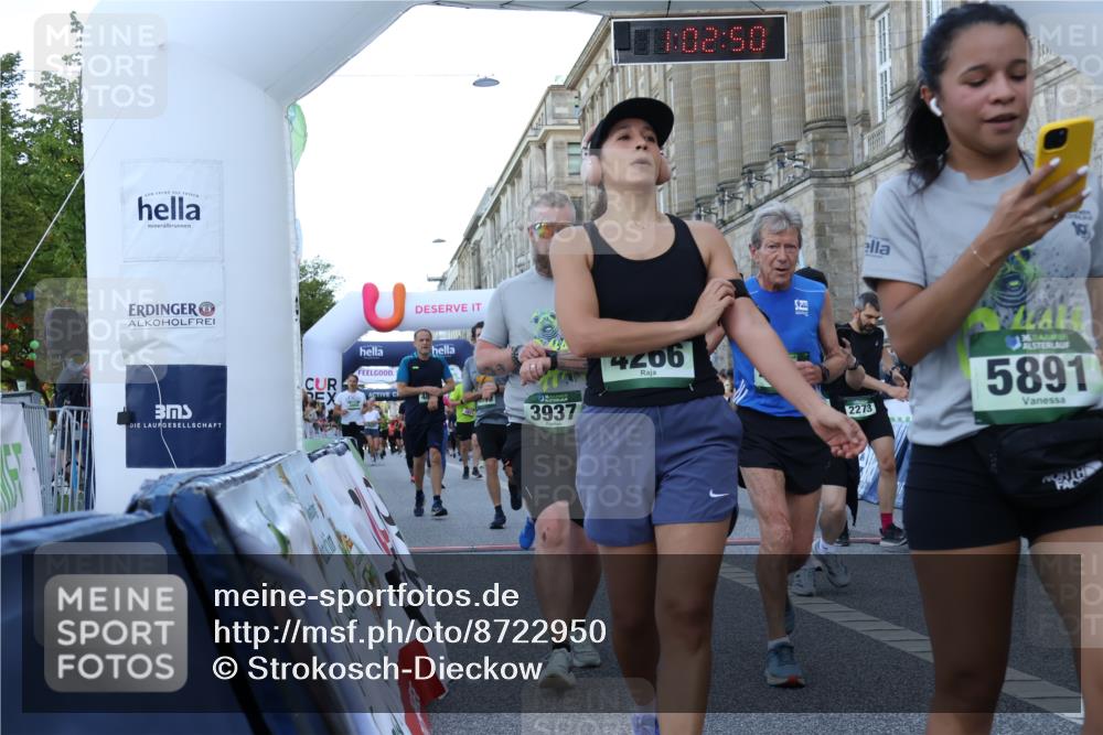 07.09.2025 - BARMER Alsterlauf Strokosch-Dieckow http://msf.ph/oto/8722950 07.09.2025 10:02:48 Ziel 2036, 2217, 2273, 2274, 2346, 2589, 2595, 2623, 2693, 2726, 2811, 2885, 2902, 2952, 3226, 3747, 3865, 3937, 3967, 4027, 4163, 4170, 4232, 4266, 4454, 4557, 4823, 5259, 5512, 5540, 5556, 5794, 5859, 6147, 6155, 8010, 8429 meine-sportfotos.de