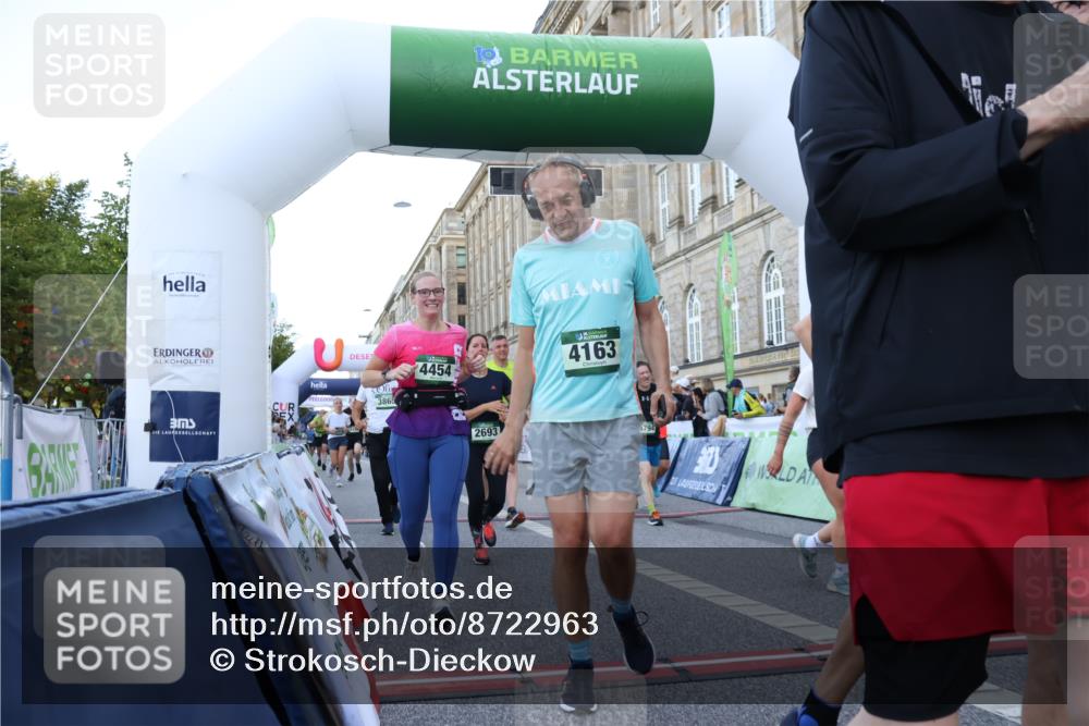07.09.2025 - BARMER Alsterlauf Strokosch-Dieckow http://msf.ph/oto/8722963 07.09.2025 10:02:54 Ziel 2036, 2138, 2273, 2589, 2595, 2623, 2693, 2811, 2885, 3082, 3111, 3113, 3210, 3235, 3253, 3865, 3967, 4038, 4163, 4329, 4411, 4454, 4476, 4493, 4494, 4823, 4982, 5259, 5454, 5482, 5540, 5556, 5672, 5794, 5859, 5928, 6147, 8420 meine-sportfotos.de