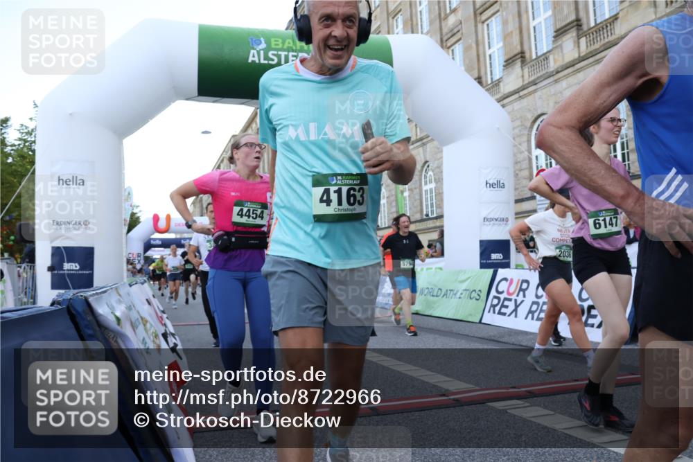 07.09.2025 - BARMER Alsterlauf Strokosch-Dieckow http://msf.ph/oto/8722966 07.09.2025 10:02:55 Ziel 2036, 2138, 2595, 2623, 2693, 2811, 3082, 3111, 3113, 3210, 3235, 3253, 3865, 3967, 4038, 4163, 4329, 4411, 4454, 4476, 4493, 4494, 4823, 4982, 5259, 5454, 5482, 5540, 5556, 5626, 5672, 5699, 5794, 5859, 5928, 6147, 8420 meine-sportfotos.de