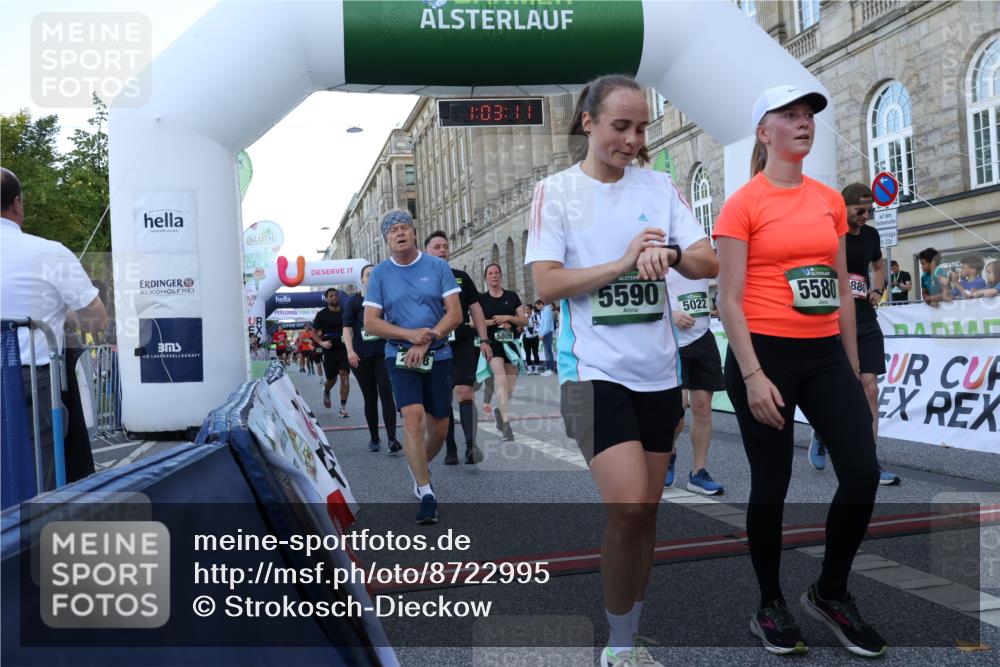 07.09.2025 - BARMER Alsterlauf Strokosch-Dieckow http://msf.ph/oto/8722995 07.09.2025 10:03:09 Ziel 2444, 2518, 2539, 2880, 3522, 3682, 3683, 3888, 4085, 4574, 4668, 4735, 5022, 5221, 5580, 5590, 5656, 5809, 5810, 5927, 6032, 6164, 8029, 8036, 8234, 8252, 8406, 8416 meine-sportfotos.de