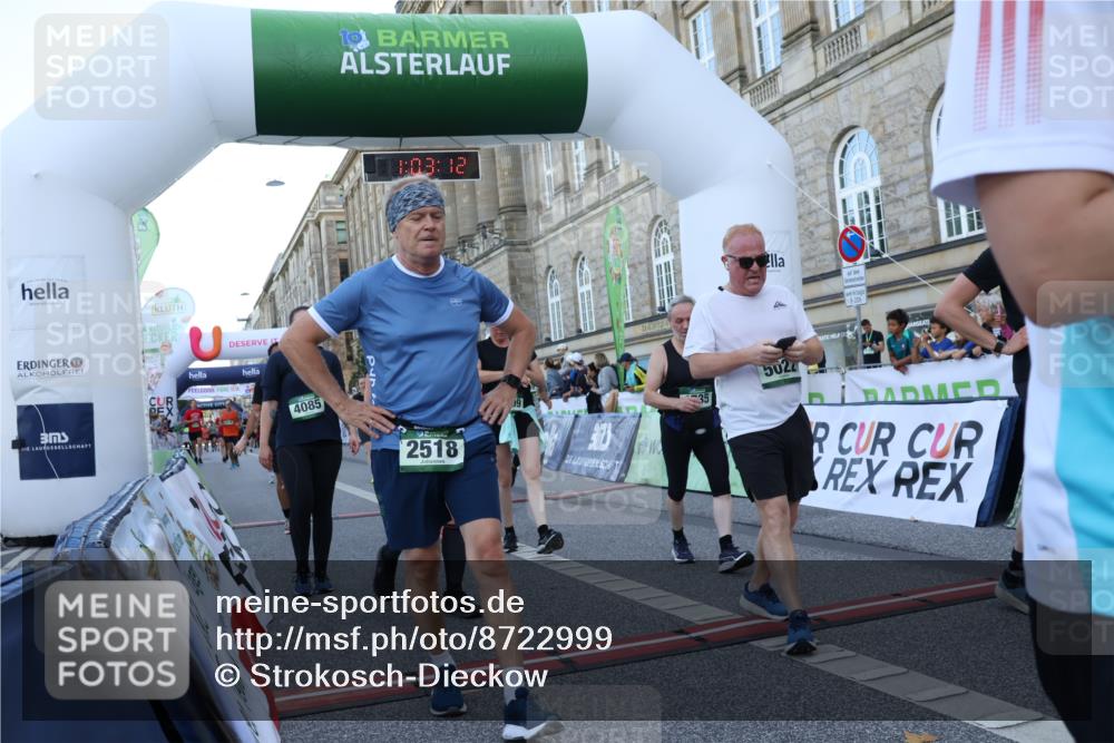07.09.2025 - BARMER Alsterlauf Strokosch-Dieckow http://msf.ph/oto/8722999 07.09.2025 10:03:11 Ziel 2518, 2539, 2880, 3522, 3682, 3683, 3888, 4085, 4106, 4668, 4735, 4836, 5022, 5564, 5580, 5590, 5656, 5809, 5810, 5927, 6032, 6164, 6349, 8036, 8234, 8252, 8406, 8416 meine-sportfotos.de