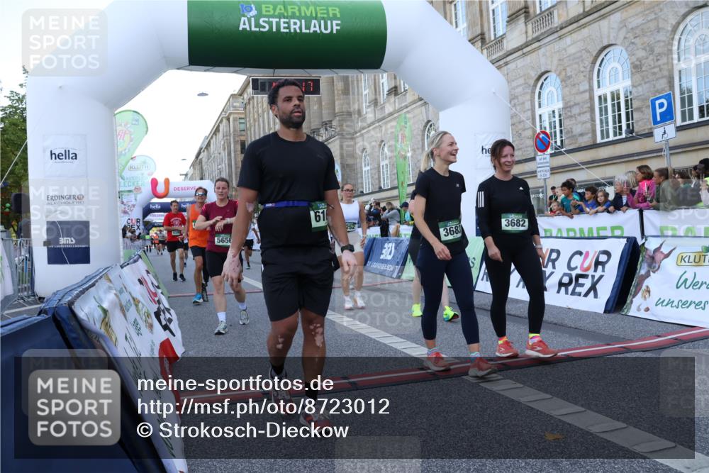 07.09.2025 - BARMER Alsterlauf Strokosch-Dieckow http://msf.ph/oto/8723012 07.09.2025 10:03:15 Ziel 2539, 2898, 3522, 3682, 3683, 3773, 3805, 3888, 4106, 4562, 4596, 4836, 5564, 5656, 5810, 5999, 6164, 6349, 8234, 8252, 8416 meine-sportfotos.de