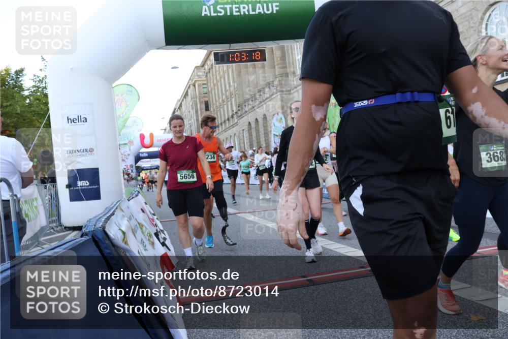 07.09.2025 - BARMER Alsterlauf Strokosch-Dieckow http://msf.ph/oto/8723014 07.09.2025 10:03:17 Ziel 2298, 2898, 3433, 3506, 3522, 3773, 3805, 3888, 4106, 4172, 4562, 4596, 4836, 5564, 5656, 5810, 5999, 6349, 8234, 8252 meine-sportfotos.de