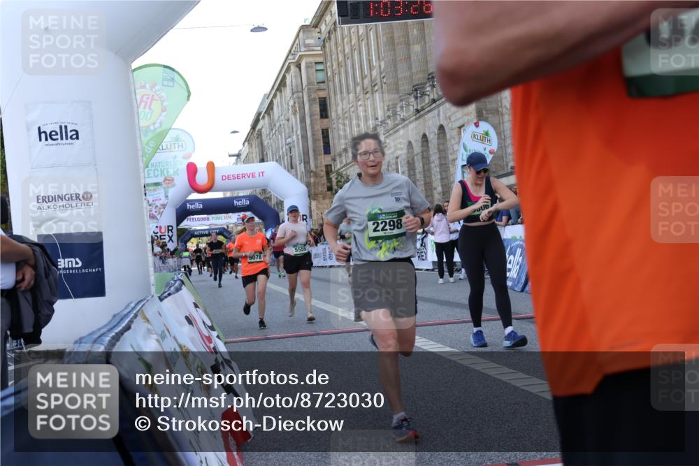 07.09.2025 - BARMER Alsterlauf Strokosch-Dieckow http://msf.ph/oto/8723030 07.09.2025 10:03:25 Ziel 2298, 2334, 2393, 3225, 3433, 3506, 3773, 4172, 4596, 5078, 5151, 5555, 5665, 5999 meine-sportfotos.de