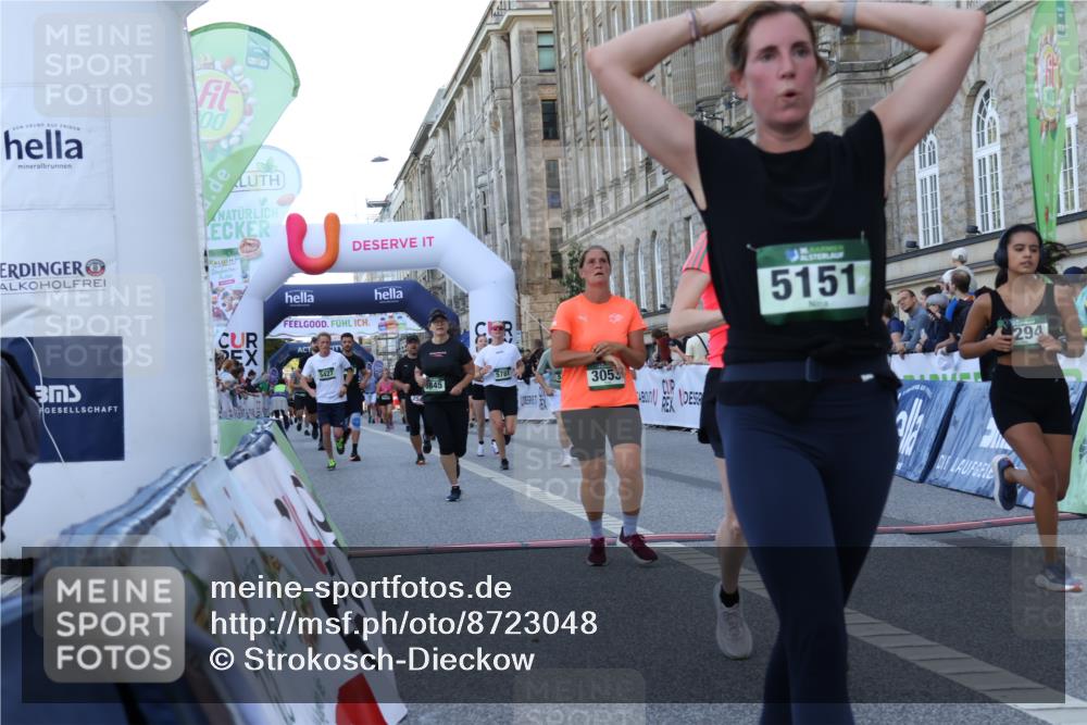 07.09.2025 - BARMER Alsterlauf Strokosch-Dieckow http://msf.ph/oto/8723048 07.09.2025 10:03:34 Ziel 2020, 2294, 2334, 2393, 2482, 2542, 3053, 3225, 3708, 5151, 5427, 5665, 5781, 5804, 5845, 6207, 8271 meine-sportfotos.de