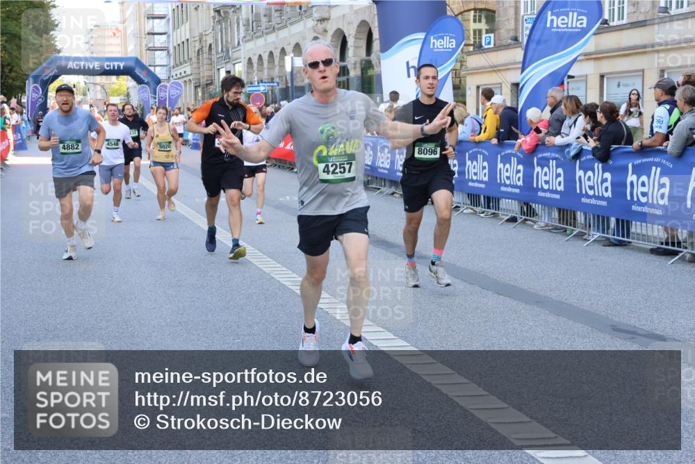 07.09.2025 - BARMER Alsterlauf Strokosch-Dieckow http://msf.ph/oto/8723056 07.09.2025 09:52:57 Ziel 2028, 2032, 2173, 2229, 2365, 2454, 2896, 3421, 3657, 3705, 4078, 4339, 4460, 4504, 4578, 4889, 5002, 5015, 5164, 5165, 5218, 5603, 5654, 5686, 5701, 5742, 5968, 6010, 8231, 8302 meine-sportfotos.de