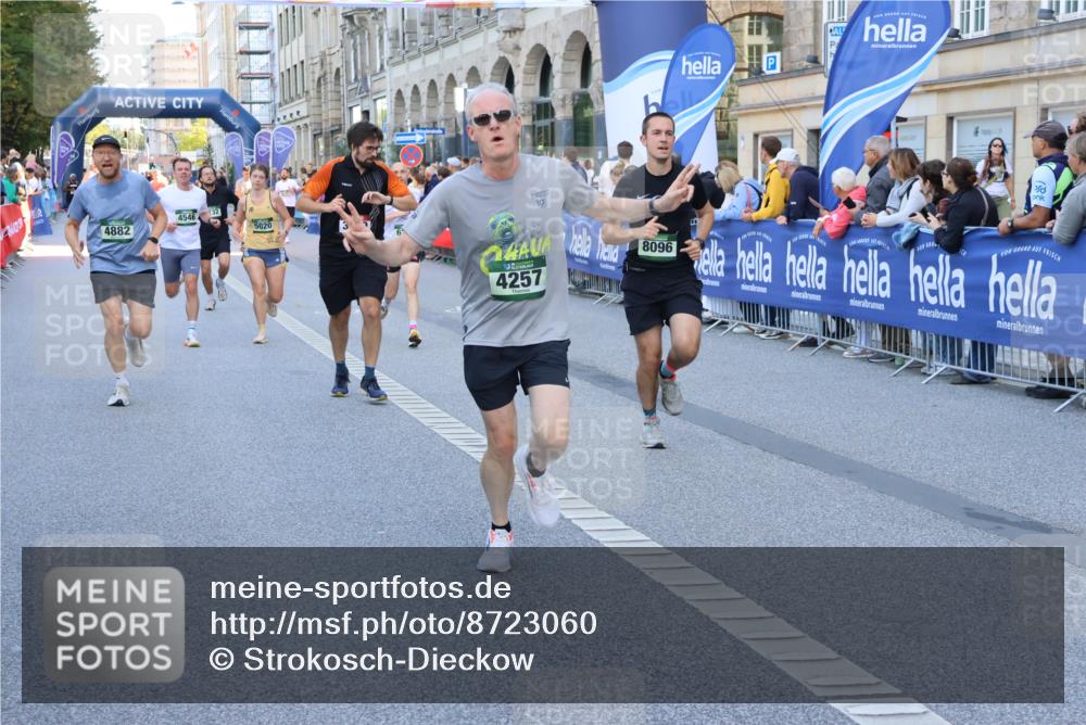 07.09.2025 - BARMER Alsterlauf Strokosch-Dieckow http://msf.ph/oto/8723060 07.09.2025 09:52:57 Ziel 2028, 2032, 2173, 2229, 2365, 2454, 2896, 3421, 3657, 3705, 4078, 4339, 4460, 4504, 4578, 4889, 5002, 5015, 5164, 5165, 5218, 5603, 5654, 5686, 5701, 5742, 5968, 6010, 8231, 8302 meine-sportfotos.de