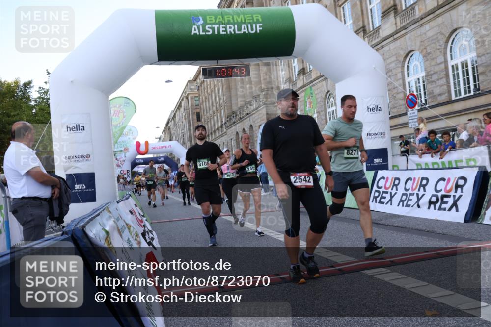 07.09.2025 - BARMER Alsterlauf Strokosch-Dieckow http://msf.ph/oto/8723070 07.09.2025 10:03:42 Ziel 2020, 2039, 2248, 2482, 2542, 2947, 3137, 3229, 3708, 4093, 4096, 4180, 4191, 4276, 4278, 4643, 4812, 4960, 4973, 5007, 5427, 5522, 5781, 5804, 6207, 8271, 8349, 8452 meine-sportfotos.de