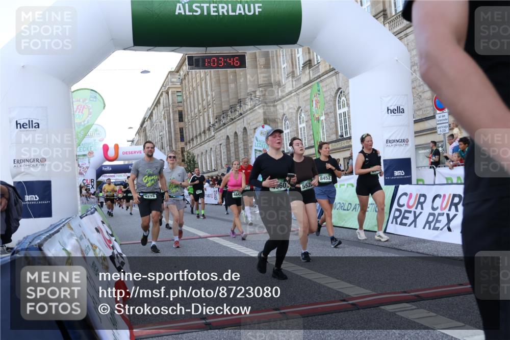 07.09.2025 - BARMER Alsterlauf Strokosch-Dieckow http://msf.ph/oto/8723080 07.09.2025 10:03:45 Ziel 2039, 2248, 2304, 2482, 2814, 2818, 2947, 3137, 3229, 3237, 3238, 3240, 4093, 4096, 4180, 4191, 4276, 4278, 4643, 4669, 4812, 4960, 4973, 5007, 5485, 5522, 8271, 8349, 8452 meine-sportfotos.de