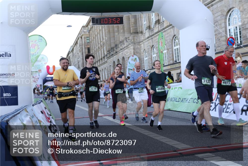 07.09.2025 - BARMER Alsterlauf Strokosch-Dieckow http://msf.ph/oto/8723097 07.09.2025 10:03:50 Ziel 2039, 2248, 2304, 2814, 2818, 3137, 3229, 3237, 3238, 3240, 4093, 4180, 4191, 4276, 4278, 4292, 4301, 4643, 4669, 4973, 5007, 5039, 5483, 5485, 5531, 5554, 5733, 6041, 8386 meine-sportfotos.de