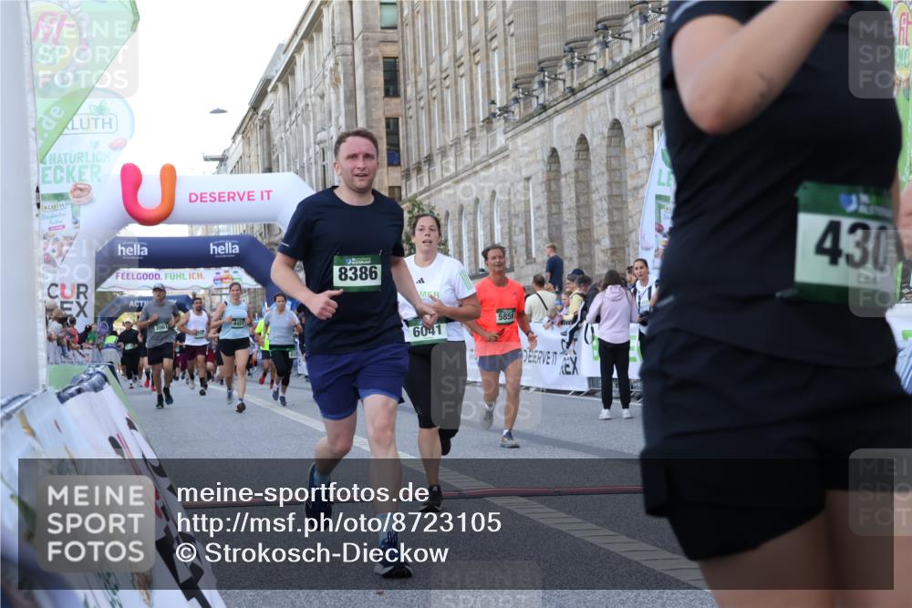 07.09.2025 - BARMER Alsterlauf Strokosch-Dieckow http://msf.ph/oto/8723105 07.09.2025 10:03:56 Ziel 2061, 3104, 3941, 4292, 4301, 4451, 5039, 5483, 5485, 5531, 5554, 5733, 5736, 5856, 6041, 6280, 8160, 8386 meine-sportfotos.de
