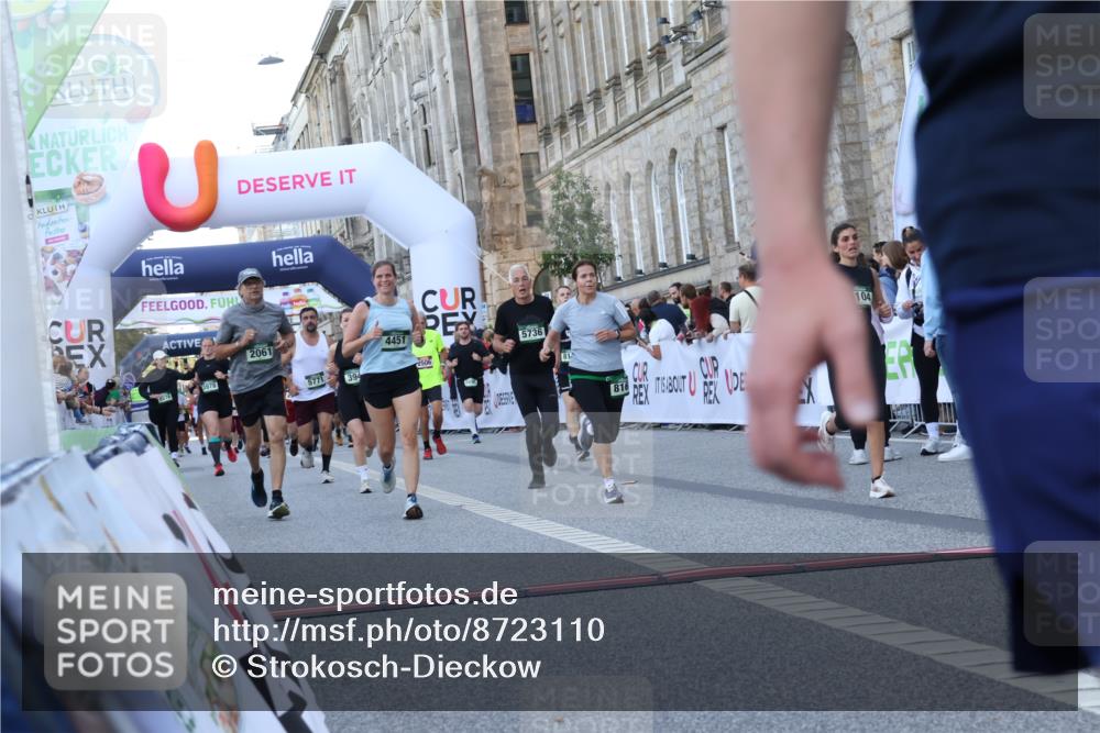 07.09.2025 - BARMER Alsterlauf Strokosch-Dieckow http://msf.ph/oto/8723110 07.09.2025 10:03:59 Ziel 2061, 2506, 3104, 3941, 3978, 4292, 4451, 5039, 5554, 5733, 5736, 5771, 5856, 6041, 6280, 8160, 8177, 8386 meine-sportfotos.de