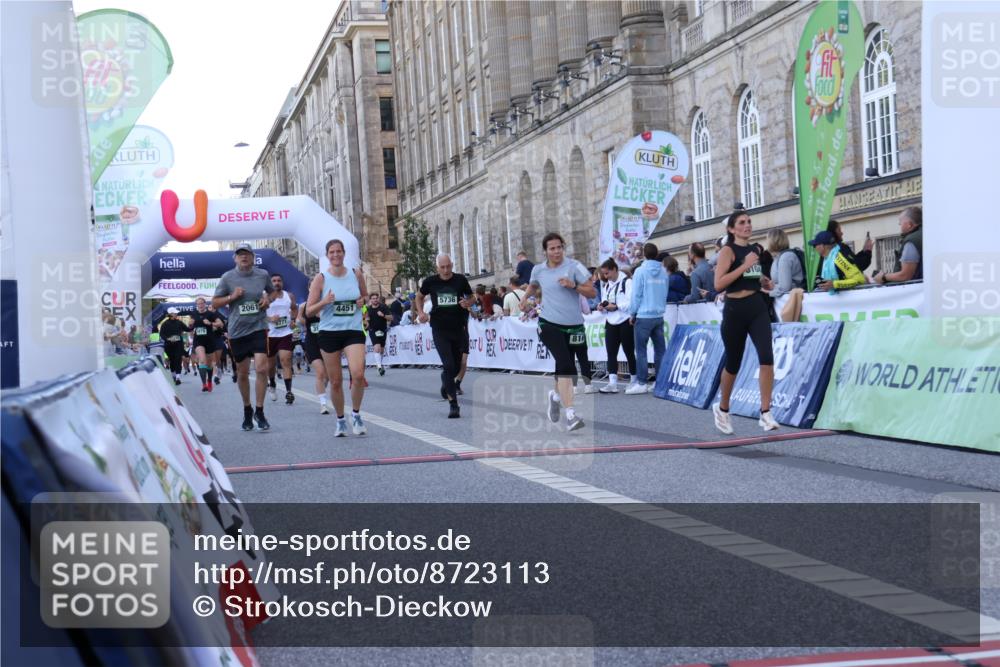07.09.2025 - BARMER Alsterlauf Strokosch-Dieckow http://msf.ph/oto/8723113 07.09.2025 10:04:00 Ziel 2061, 2092, 2506, 3104, 3941, 3978, 4292, 4451, 5039, 5554, 5695, 5733, 5736, 5771, 5856, 6041, 6280, 8160, 8172, 8177, 8386 meine-sportfotos.de