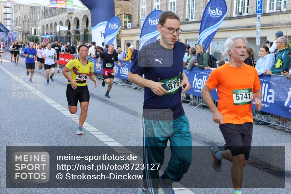 07.09.2025 - BARMER Alsterlauf Strokosch-Dieckow http://msf.ph/oto/8723127 07.09.2025 09:52:51 Ziel 2173, 2454, 2501, 2896, 3657, 4078, 4460, 4504, 4799, 4889, 5002, 5015, 5164, 5165, 5654, 5701, 5742, 5908, 5968, 8231, 8302 meine-sportfotos.de