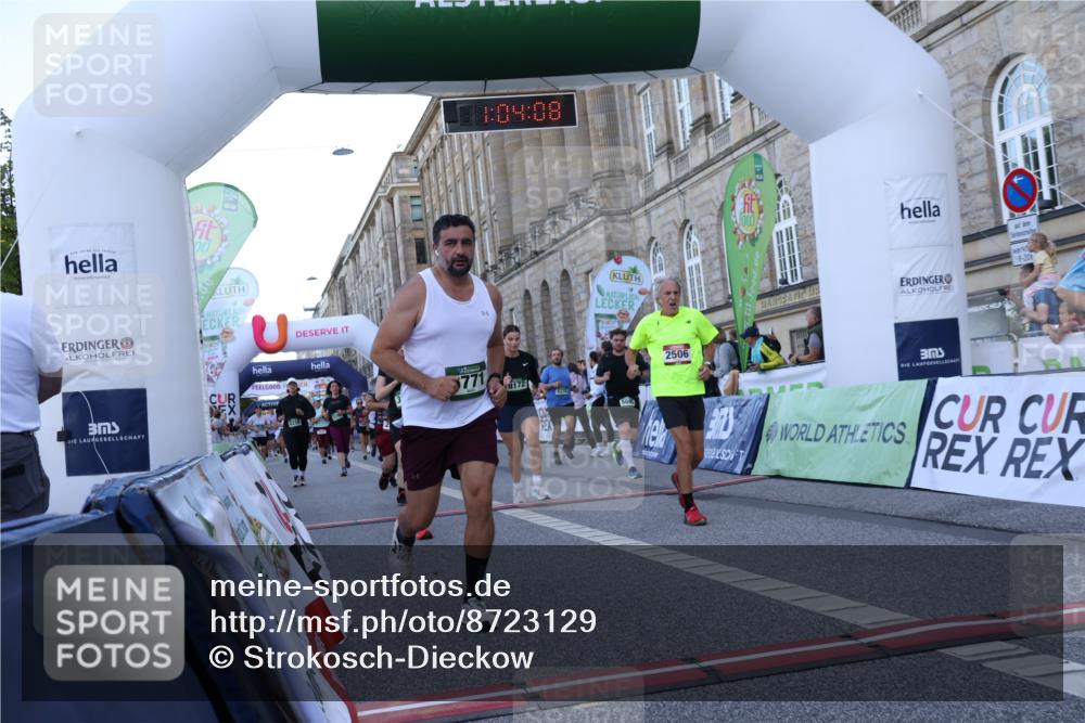 07.09.2025 - BARMER Alsterlauf Strokosch-Dieckow http://msf.ph/oto/8723129 07.09.2025 10:04:06 Ziel 2061, 2092, 2306, 2326, 2370, 2371, 2455, 2459, 2506, 3073, 3095, 3104, 3233, 3288, 3809, 3832, 3941, 3962, 3978, 4117, 4451, 4662, 5225, 5320, 5695, 5736, 5771, 8160, 8172, 8177, 8216 meine-sportfotos.de