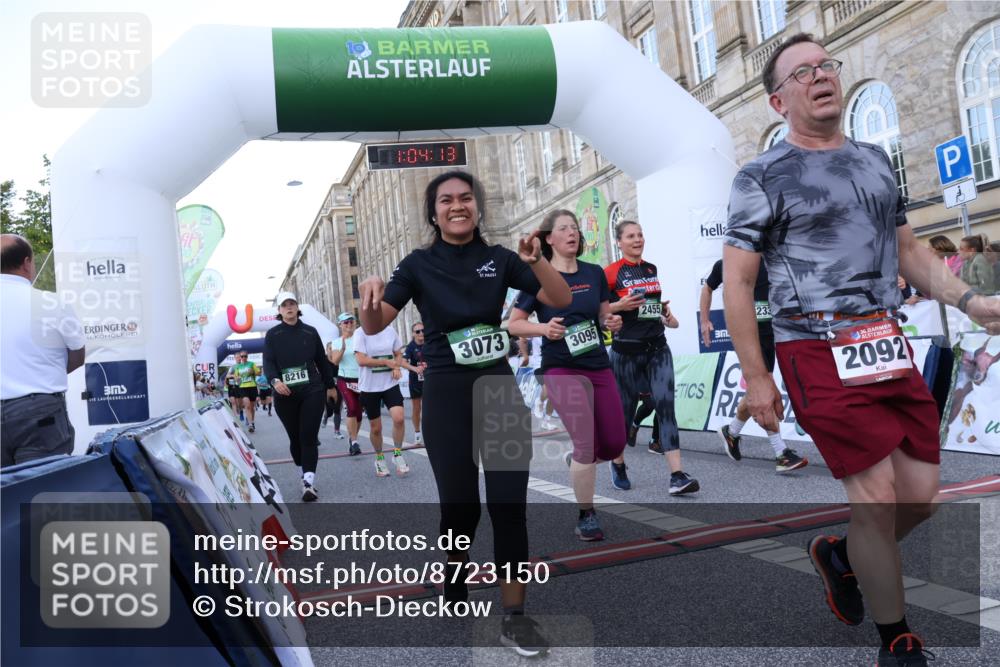07.09.2025 - BARMER Alsterlauf Strokosch-Dieckow http://msf.ph/oto/8723150 07.09.2025 10:04:12 Ziel 2045, 2046, 2092, 2107, 2306, 2326, 2370, 2371, 2455, 2459, 3010, 3073, 3095, 3233, 3288, 3352, 3610, 3719, 3809, 3832, 3962, 4074, 4117, 4323, 4662, 4779, 4822, 4905, 5162, 5225, 5320, 5695, 5800, 6002, 6153, 6279, 8172, 8216 meine-sportfotos.de