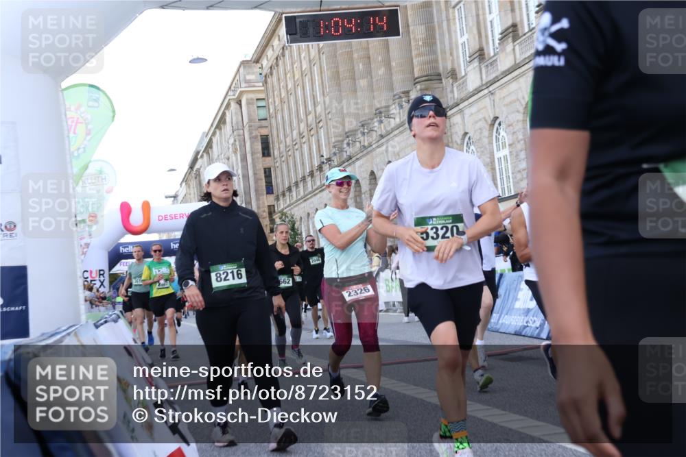07.09.2025 - BARMER Alsterlauf Strokosch-Dieckow http://msf.ph/oto/8723152 07.09.2025 10:04:13 Ziel 2045, 2046, 2107, 2306, 2326, 2370, 2371, 2455, 2459, 3010, 3073, 3095, 3233, 3288, 3310, 3311, 3352, 3610, 3719, 3809, 3832, 3962, 4074, 4117, 4323, 4333, 4662, 4779, 4822, 4868, 4905, 5162, 5225, 5320, 5800, 6002, 6153, 6279, 8216 meine-sportfotos.de