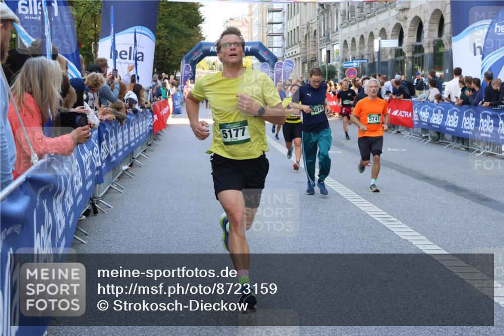07.09.2025 - BARMER Alsterlauf Strokosch-Dieckow http://msf.ph/oto/8723159 07.09.2025 09:52:49 Ziel 2146, 2494, 2501, 2896, 3657, 4078, 4460, 4504, 4799, 5002, 5015, 5164, 5165, 5654, 5869, 5908, 5968, 8231, 8302 meine-sportfotos.de