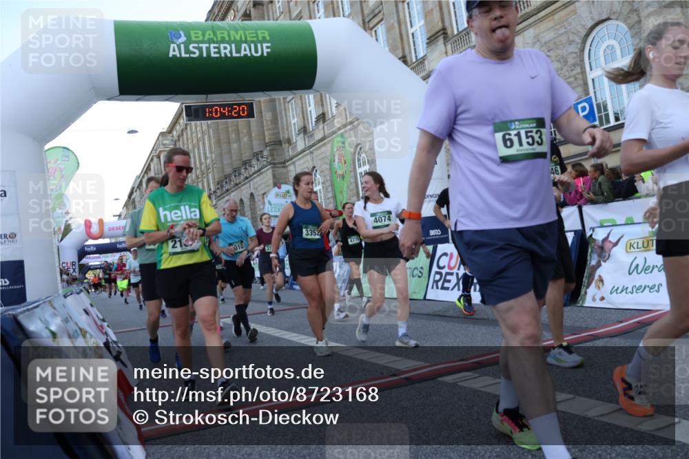 07.09.2025 - BARMER Alsterlauf Strokosch-Dieckow http://msf.ph/oto/8723168 07.09.2025 10:04:18 Ziel 2045, 2046, 2107, 2130, 2644, 2652, 3010, 3272, 3310, 3311, 3352, 3519, 3610, 3719, 3809, 3832, 4074, 4323, 4333, 4662, 4779, 4822, 4868, 4905, 5162, 5225, 5303, 5371, 5689, 5800, 5938, 6002, 6153, 6279 meine-sportfotos.de