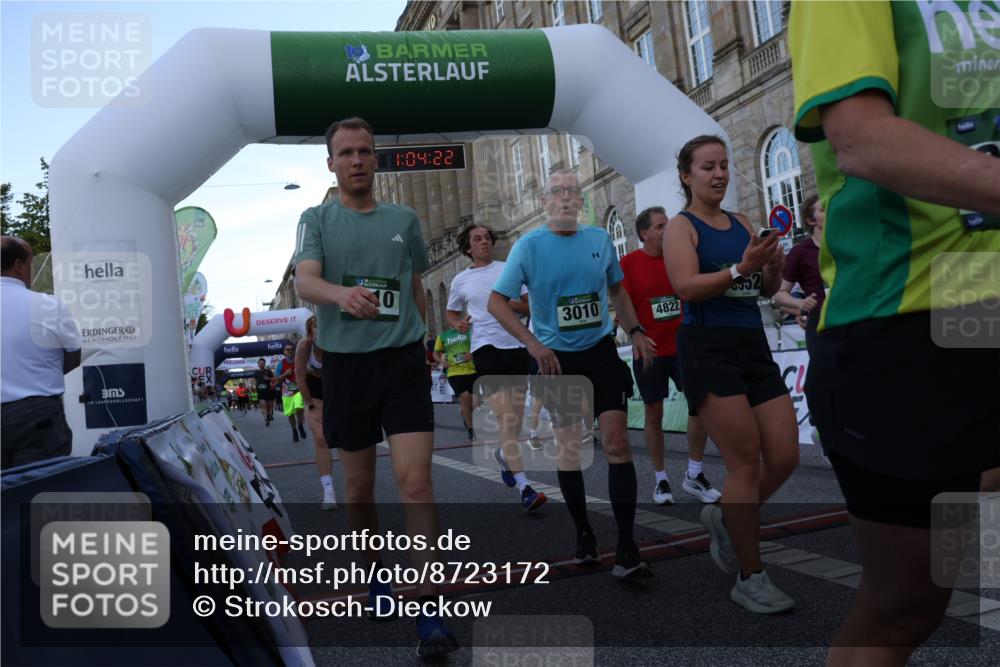 07.09.2025 - BARMER Alsterlauf Strokosch-Dieckow http://msf.ph/oto/8723172 07.09.2025 10:04:20 Ziel 2045, 2046, 2107, 2130, 2644, 2652, 3010, 3272, 3310, 3311, 3352, 3519, 3610, 3719, 4074, 4323, 4333, 4779, 4822, 4868, 4905, 5162, 5303, 5371, 5689, 5938, 6002, 6123, 6153, 6279 meine-sportfotos.de