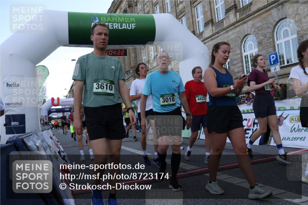07.09.2025 - BARMER Alsterlauf Strokosch-Dieckow http://msf.ph/oto/8723174 07.09.2025 10:04:20 Ziel 2045, 2046, 2107, 2130, 2644, 2652, 3010, 3272, 3310, 3311, 3352, 3519, 3610, 3719, 4074, 4323, 4333, 4779, 4822, 4868, 4905, 5162, 5303, 5371, 5689, 5938, 6002, 6123, 6153, 6279 meine-sportfotos.de